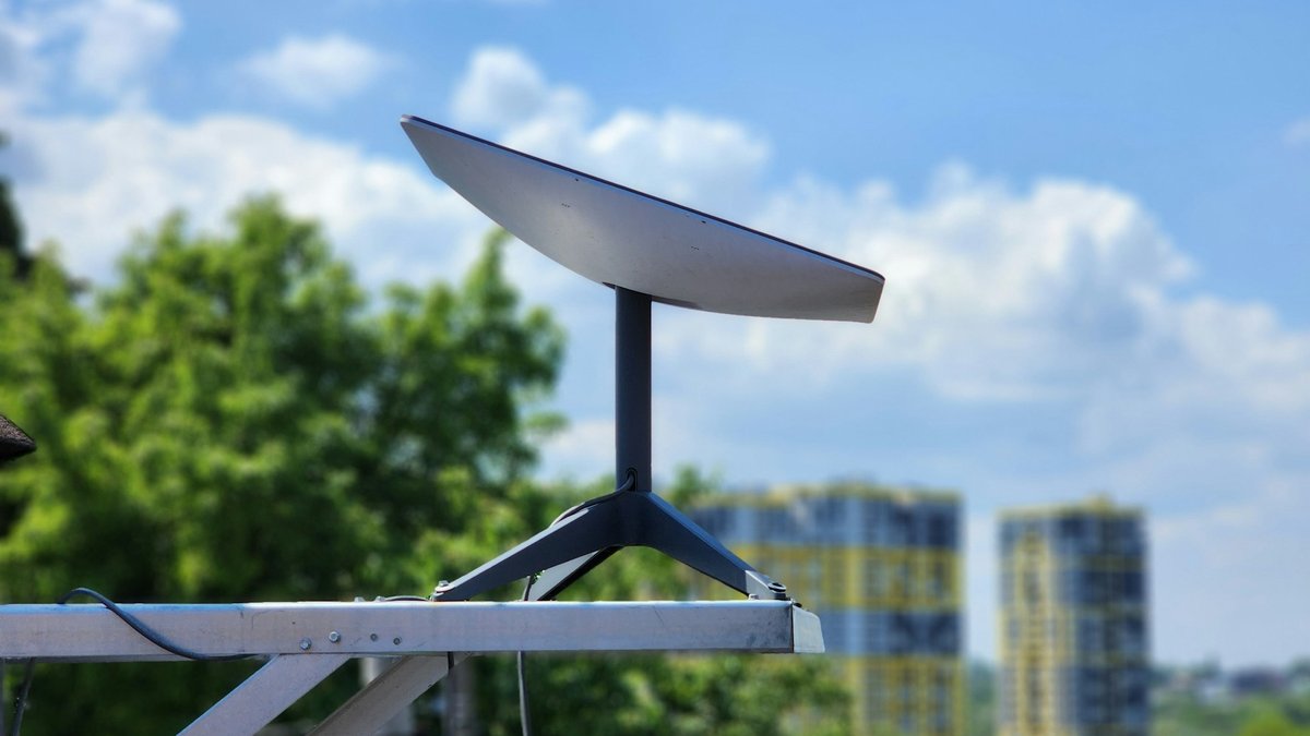 A Starlink terminal mounted on a rooftop in Ukraine